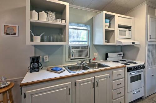 Middle Bass Cabin With Grill And Lagoon Access!