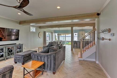 Modern Waterfront Home With Patio, Fire Pit And Dock