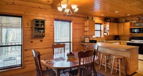 Shady Nook Cabin