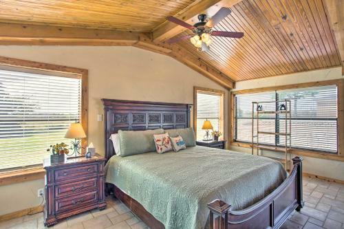 Pet-friendly Efficiency Cottage With Stock Pond
