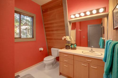 Spring Home 33