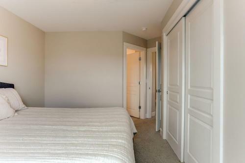 Vantage Point Townhouse