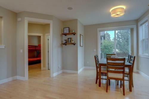 Vantage Point Townhouse