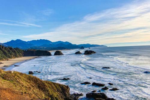 Cozy Cannon Beach Cottage By The Sea