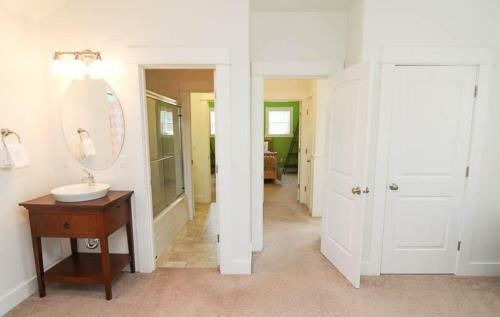 Pacific Way Cottage