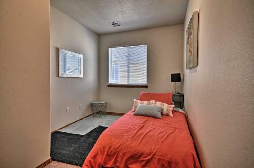 Relaxing Townhome With Patio 25 Mi To Portland