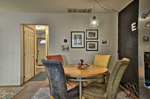 Relaxing Townhome With Patio 25 Mi To Portland