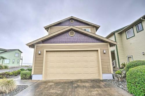 Pet-free Oceanfront Home With Hot Tub And Beach Access