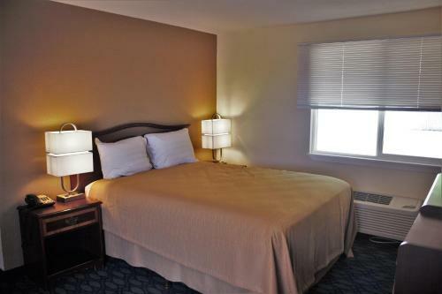 Hotel Oregon Trail Inn And Suites