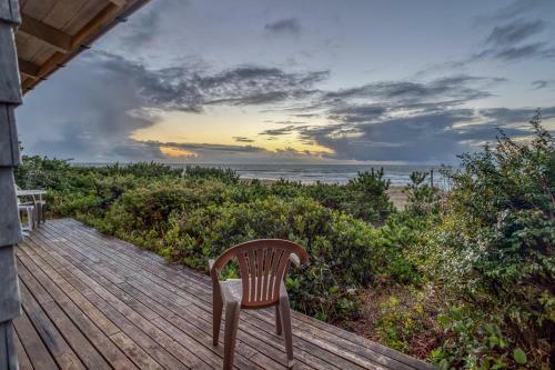 Cliff View Cabin (mca 420)