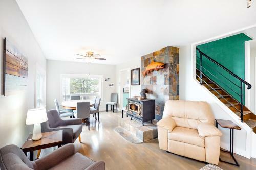 Bud's Beach House