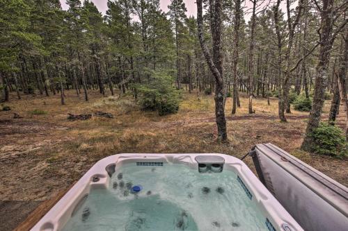 Pacific City Home With Hot Tub Pets Allowed!