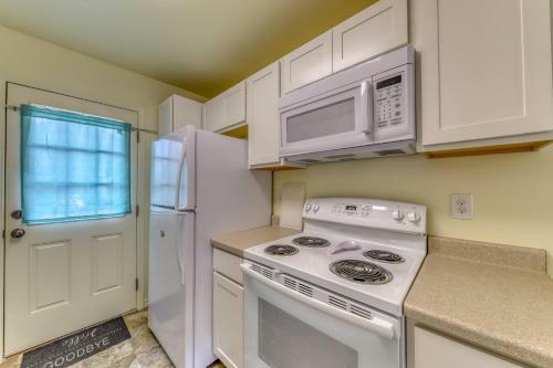 Clear Lake Condo