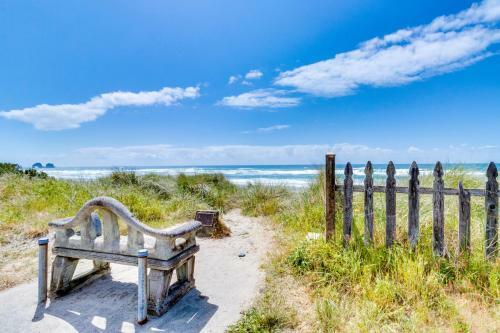 Rockaway Beachside Bungalow