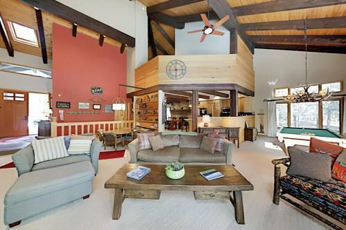 Exceptional Vacation Home In Sisters Home