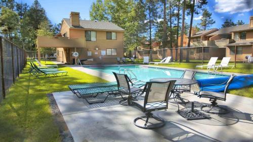 Fairway Village 32