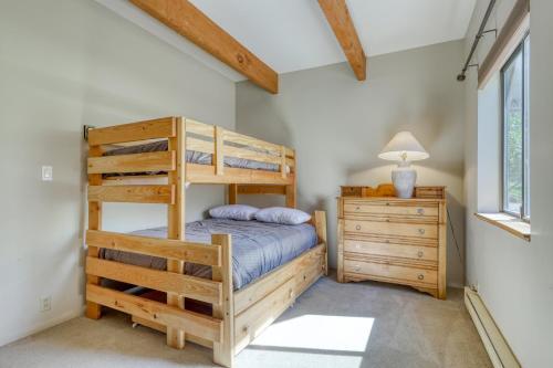 6 Squirrel - 4 Bed 2 Bath Vacation Home In Sunriver