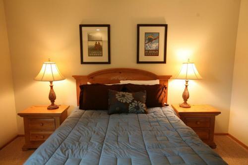 10 Tan Oak Home