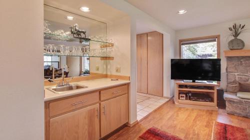 Zridge Condo 33