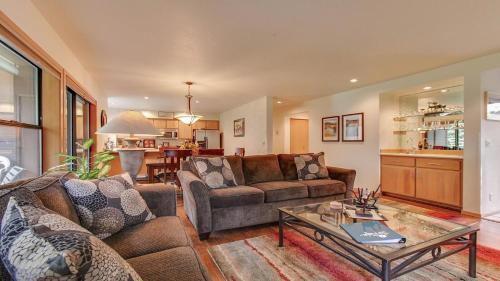 Zridge Condo 33