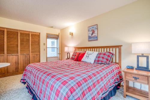 Red Cedar Lane 60
