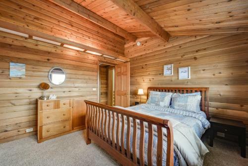 New Listing! Stone Cottage With Private Beach Path Home