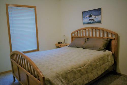 90587 Lake View Rd