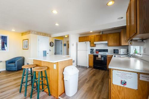 Inn At Sandcastle Beach