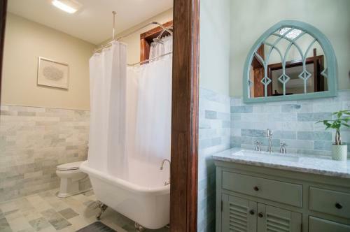 George Washington Wood Bed & Breakfast