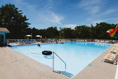 Hotel Rainbow Mountain Resort - Lgbtq Friendly