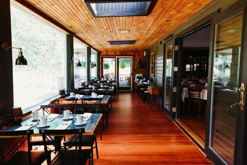 Hotel Rainbow Mountain Resort - Lgbtq Friendly