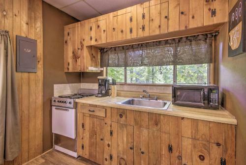 Cabin On Ranch, 5 Mi To Raystown Lake Launch!