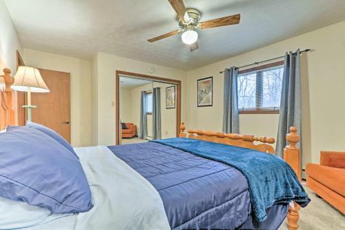 Rustic Lake Harmony Home With Deck And Wooded Views!