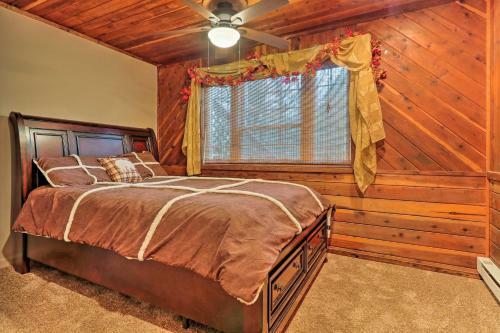 Lake Harmony Home With Hot Tub, Deck And Forest Views!