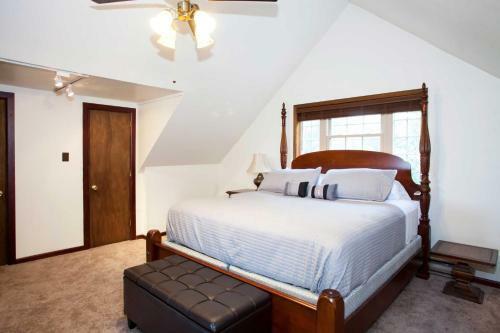 Lake Harmony Home With Hot Tub, Deck And Forest Views!