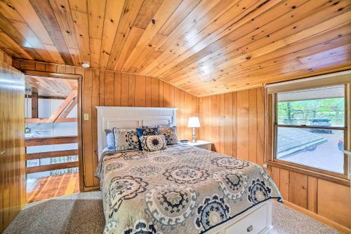 Pocono Mtns Home With Game Room, Deck And Grill!