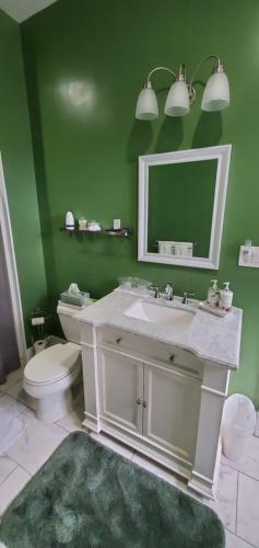 Gifford-risley House Bed And Breakfast