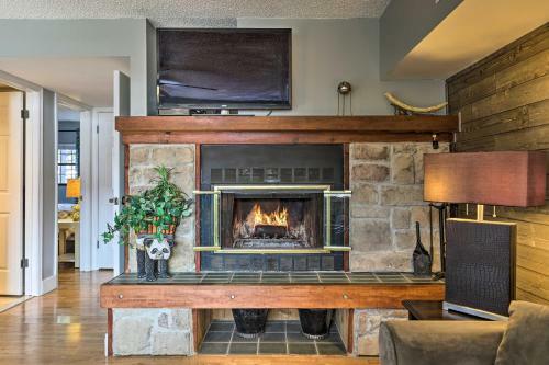 Apartamento Condo On Big Boulder Lake With Pools And Dock!