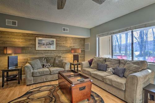 Apartamento Condo On Big Boulder Lake With Pools And Dock!