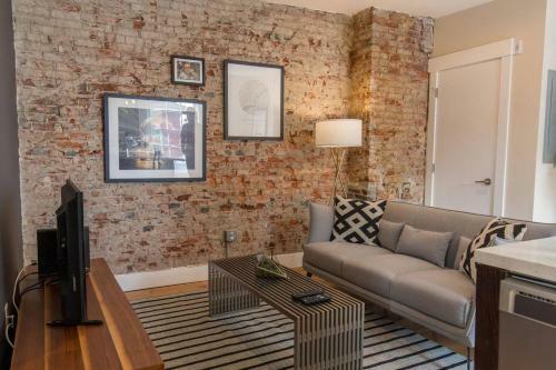 Modern & Cozy Philly Apartment - Perfect Location!