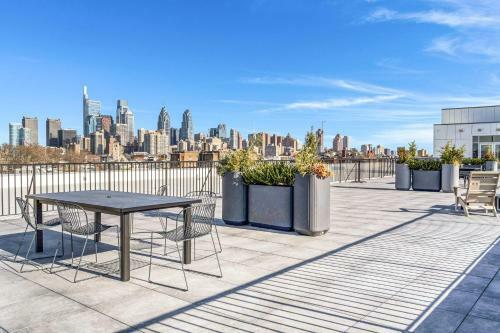 Apartamento New 2 Bdr Rooftop Patio Elevator Gym Coffee