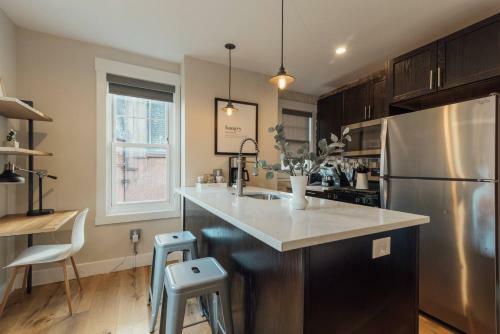 Downtown Philly Apartment By Rittenhouse Square