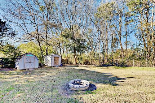 Charming Home In Oakland - Fire Pit & 6 Smart Tvs Home