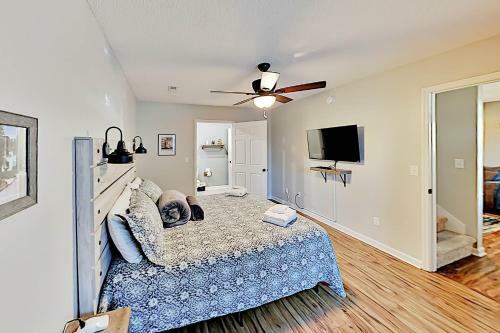 Charming Home In Oakland - Fire Pit & 6 Smart Tvs Home