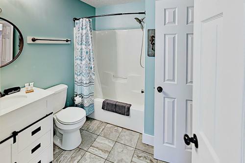 Charming Home In Oakland - Fire Pit & 6 Smart Tvs Home