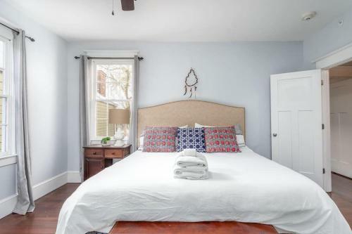 The Dewberry Suite At Morrison Manor