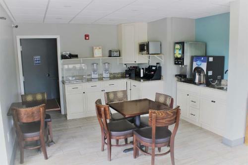 Motel Surestay Hotel By Bw Conway