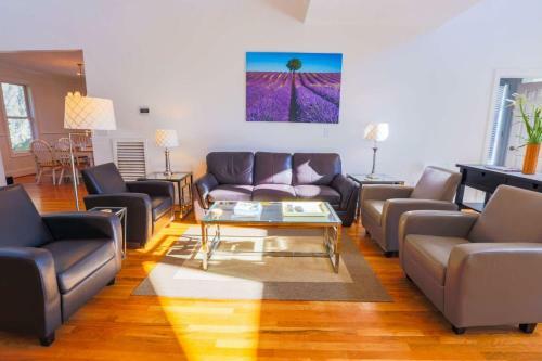 Sea Breeze Villa