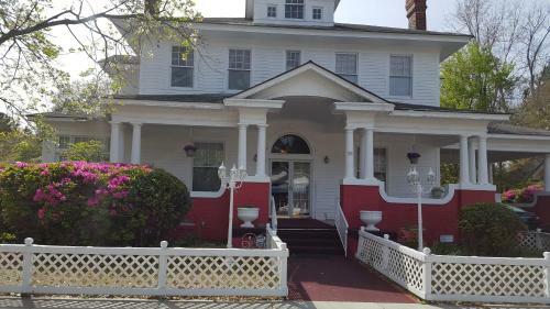Ambrias Garden Manor B&B