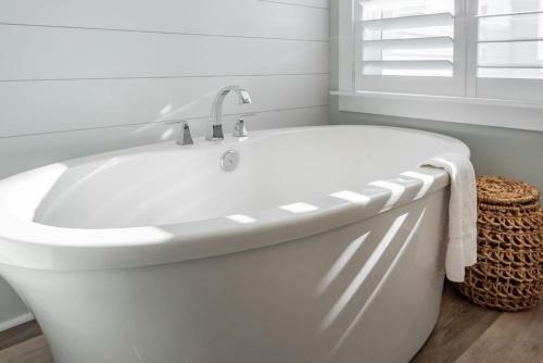 207 E Arctic - Seahorsing Around - Oceanfront - 3 Bedrooms